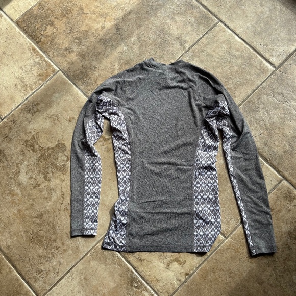 Rip Curl long sleeve rash guard - Picture 2 of 2